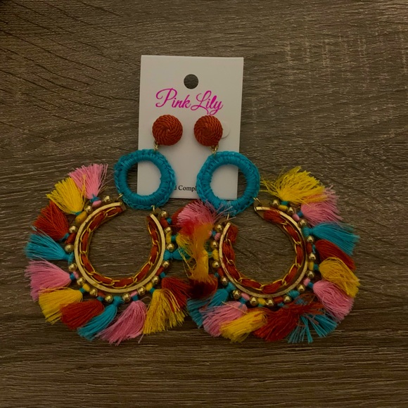 NWT Pink Lily Earrings - Picture 2 of 4